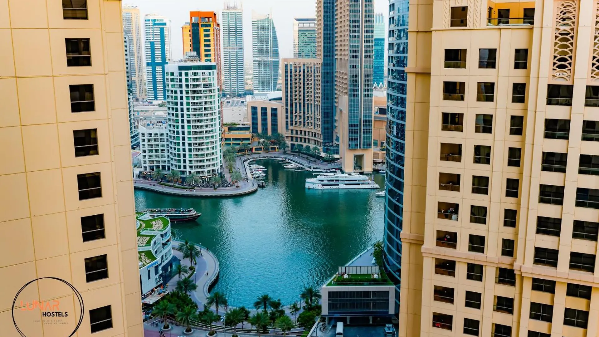 Проживание в семье Lunar Hostel - Jbr Дубай