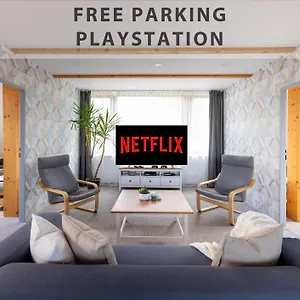 Vousata Dama - Ps3 - Parking Free Apartment Prag