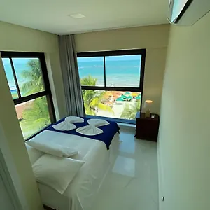 https://plage-du-porto-frente-mar.portodegalinhashotels.com