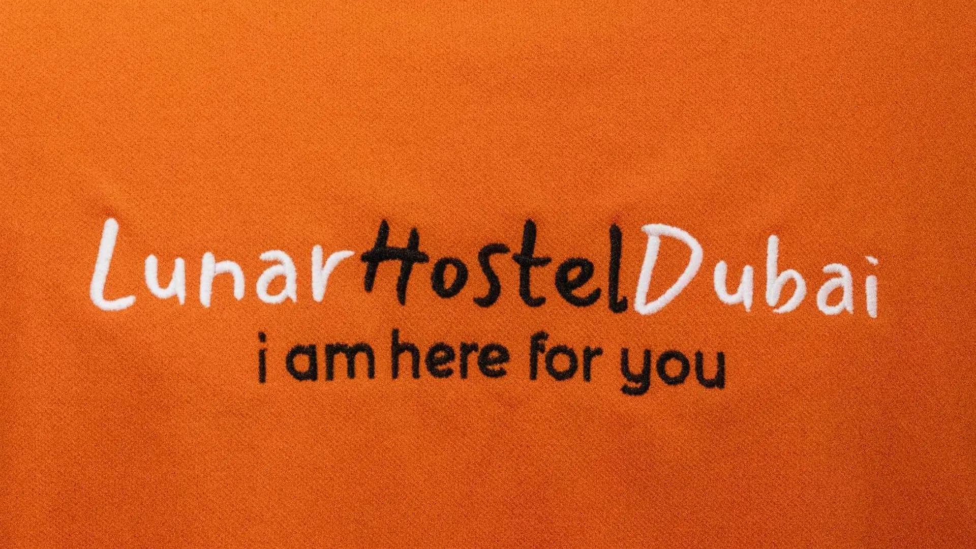 Lunar Hostel - Jbr Dubai